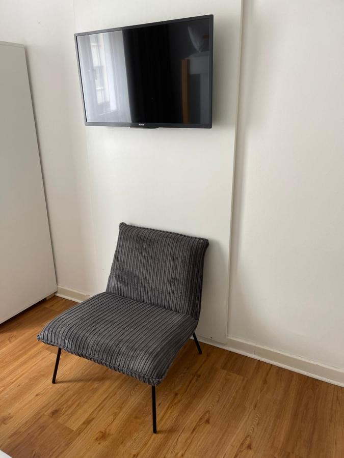 Max Hotel Duesseldorf Self-Check-In Exteriör bild