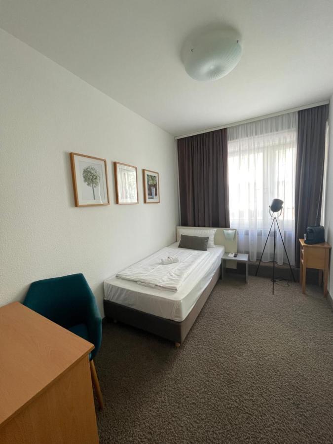 Max Hotel Duesseldorf Self-Check-In Exteriör bild