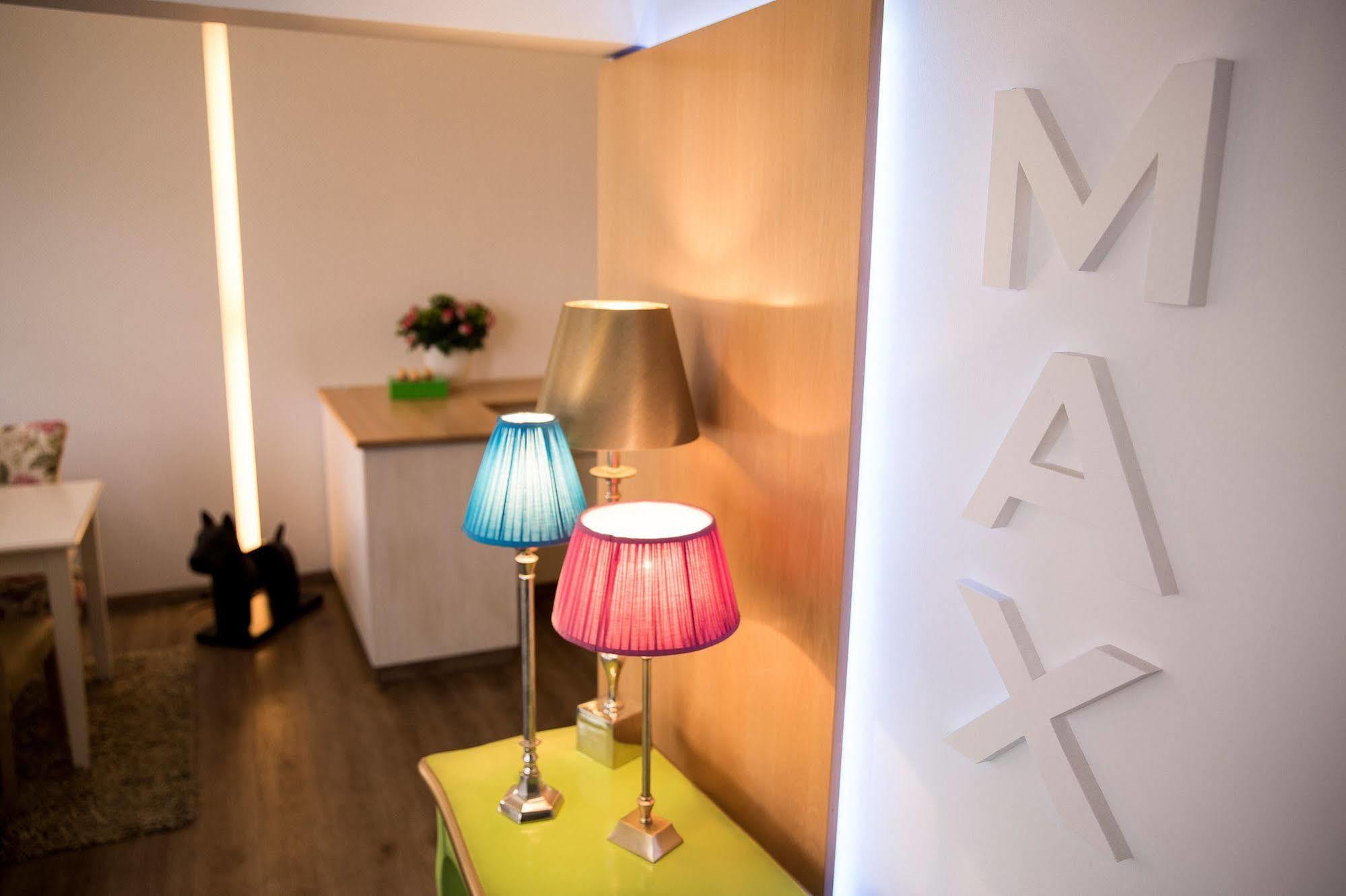 Max Hotel Duesseldorf Self-Check-In Exteriör bild