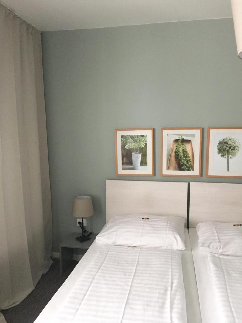 Max Hotel Duesseldorf Self-Check-In Exteriör bild