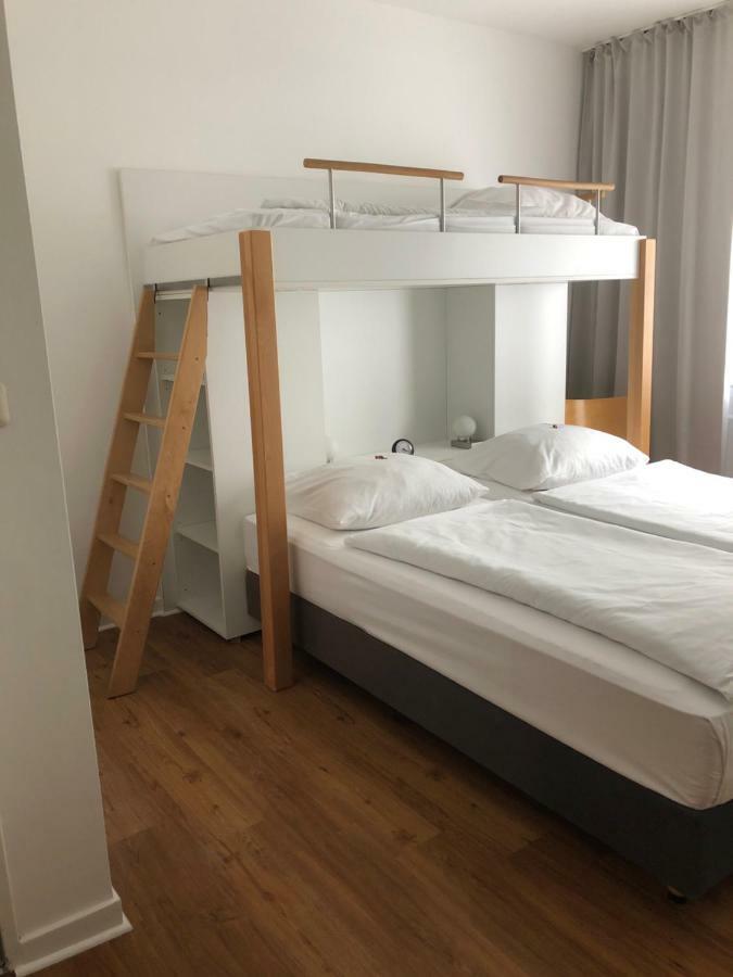 Max Hotel Duesseldorf Self-Check-In Exteriör bild